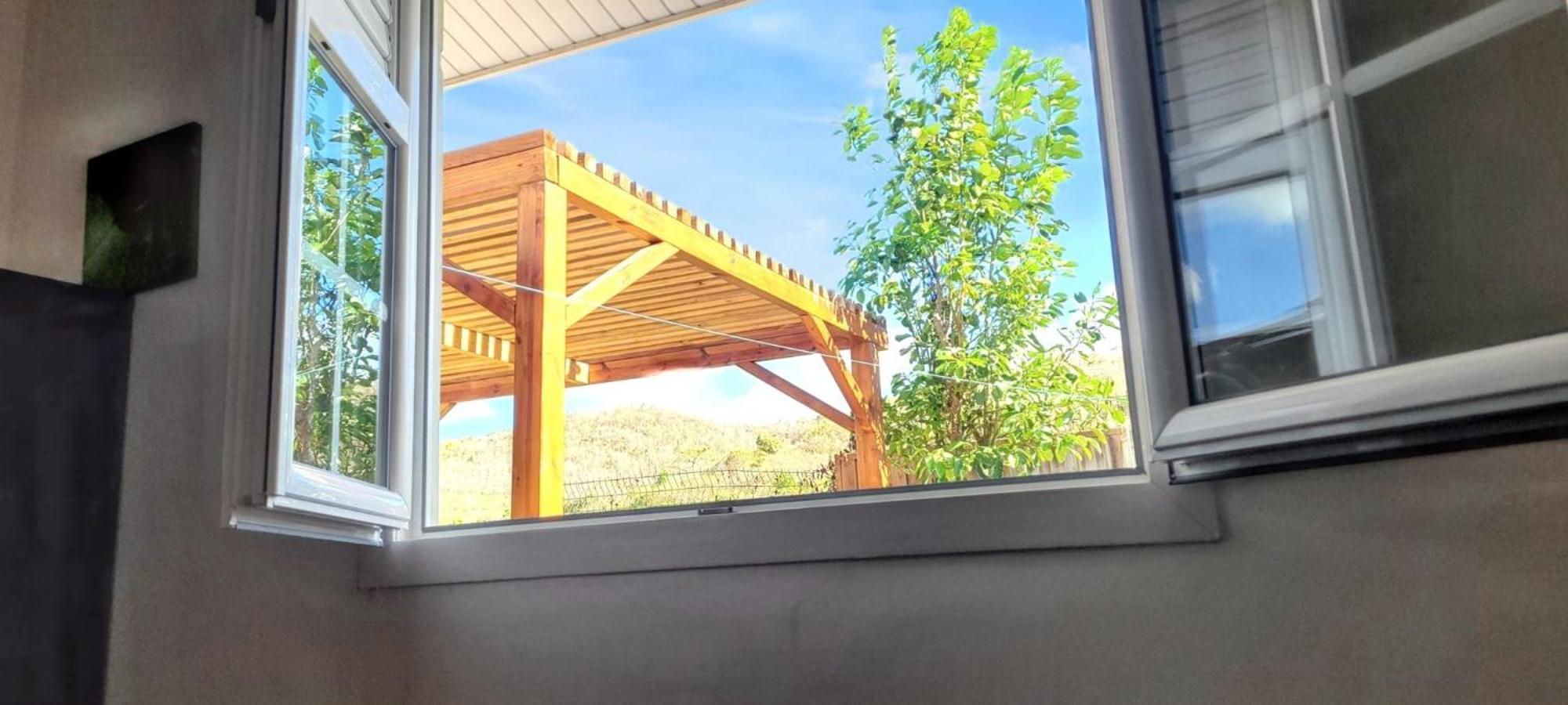 Maison Charmante A Sainte-Anne Avec Jardin Et Pergola En Bois. Exterior foto